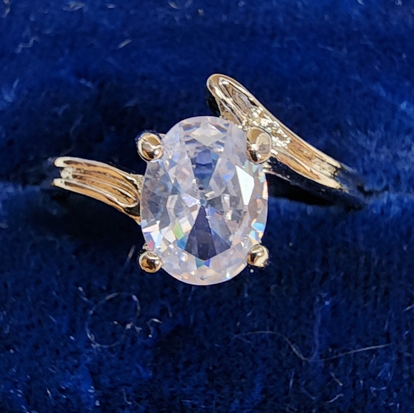 Fashion Ring - Picture 1 of 4